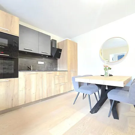 New - Spacious - Private Garage * Alpe d'Huez
