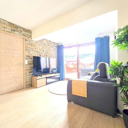 Apartment New - Spacious - Private Garage